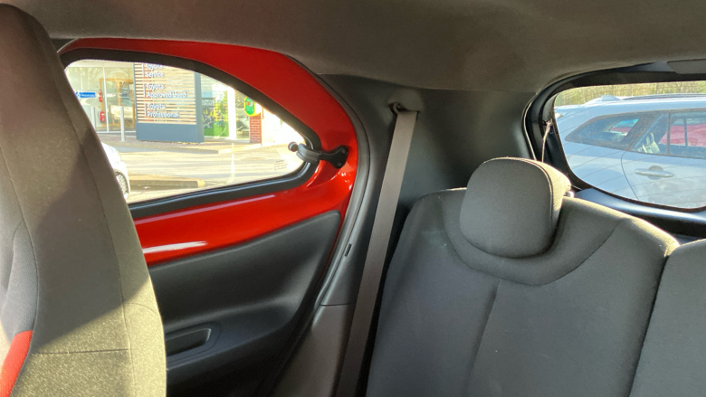 Toyota Aygo X 1.0 VVT-i Edge 5dr Petrol Hatchback